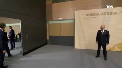 بالروسية .. الرئيس السيسي للرئيس الروسي .. صباح الخير