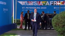 لحظة وصول الرئيس السيسي للمشاركة في القمة الإفريقية الروسية بمدينة سانت بطرسبرج