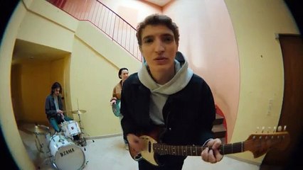 Aliocha Schneider - Avant Elle