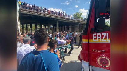 Erzurum'da Köprüden Uçan Otomobil ve Kamyonetteki 3 Kişi Yaralandı