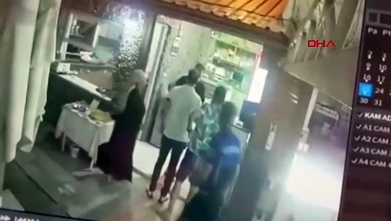 Bilal Saygılı, président de la province d'Izmir du parti AK, a répondu au CHP de la municipalité métropolitaine d'Izmir