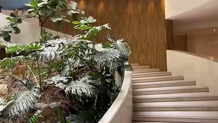 Llegada de Castro a la Junta General Extraordinaria del Sevilla FC de julio de 2023