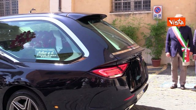 L'arrivo del feretro di Andrea Purgatori per la camera ardente in Campidoglio