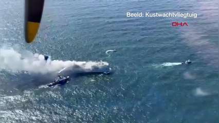 Hollanda'da otomobil yüklü kargo gemisinde çıkan yangın iki gündür söndürülemedi: Haftalarca sürebilir