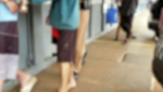 PM detém 5 indivíduos suspeitos de furtarem 70 pares de tênis