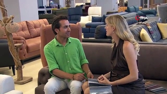 Wilma Elles et Selahattin Taşdöğen ont assisté à la conversation à Pendik