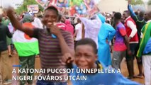 A katonai puccsot ünnepelték tüntetők Niger fővárosában