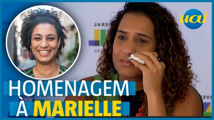 Anielle Franco chora ao ver gravação de Marielle em evento