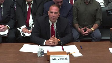 UFO 청문회서 "미 정부, UFO·인간 아닌 존재 유해 보관중" / YTN