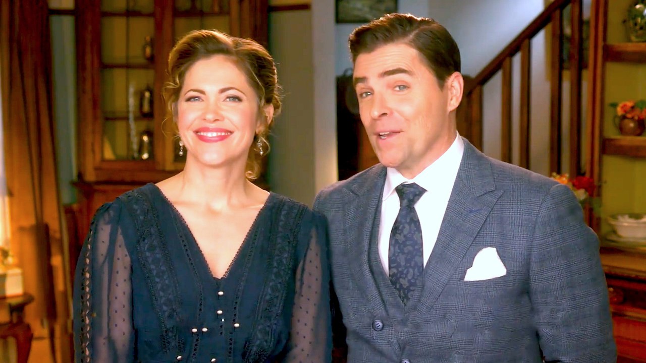 Pascale Hutton and Kavan Smith Have a Sneak Peek at When Calls the Heart