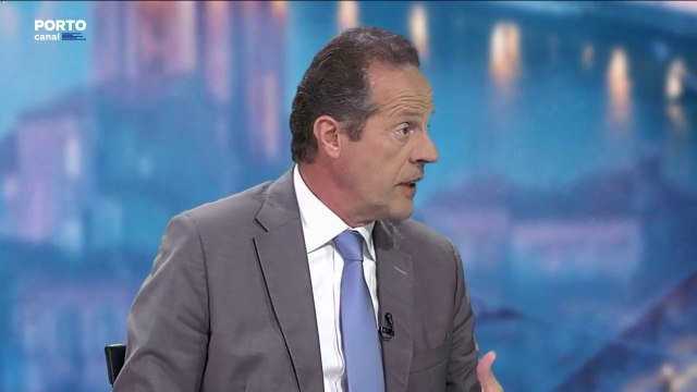 Ribau Esteves: “Há quase uma opa ao Rui Moreira dentro do PSD. Em termos de estratégia acho um erro”