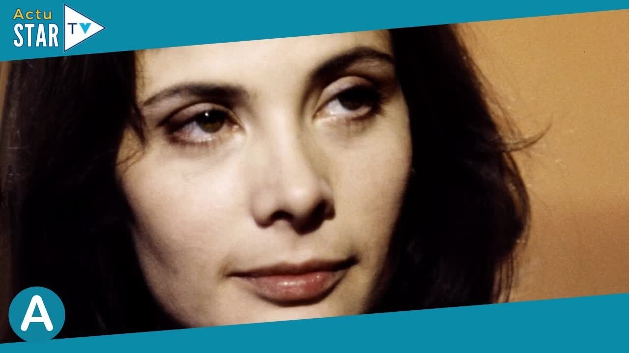 "Son portable dans ses bottines" : Marie Trintignant, une célèbre amie détaille "l'oppression" vécue