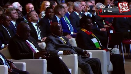 Vladimir Putin: Afrika ülkelerine bedelsiz tonlarca tahıl sevk edeceğiz