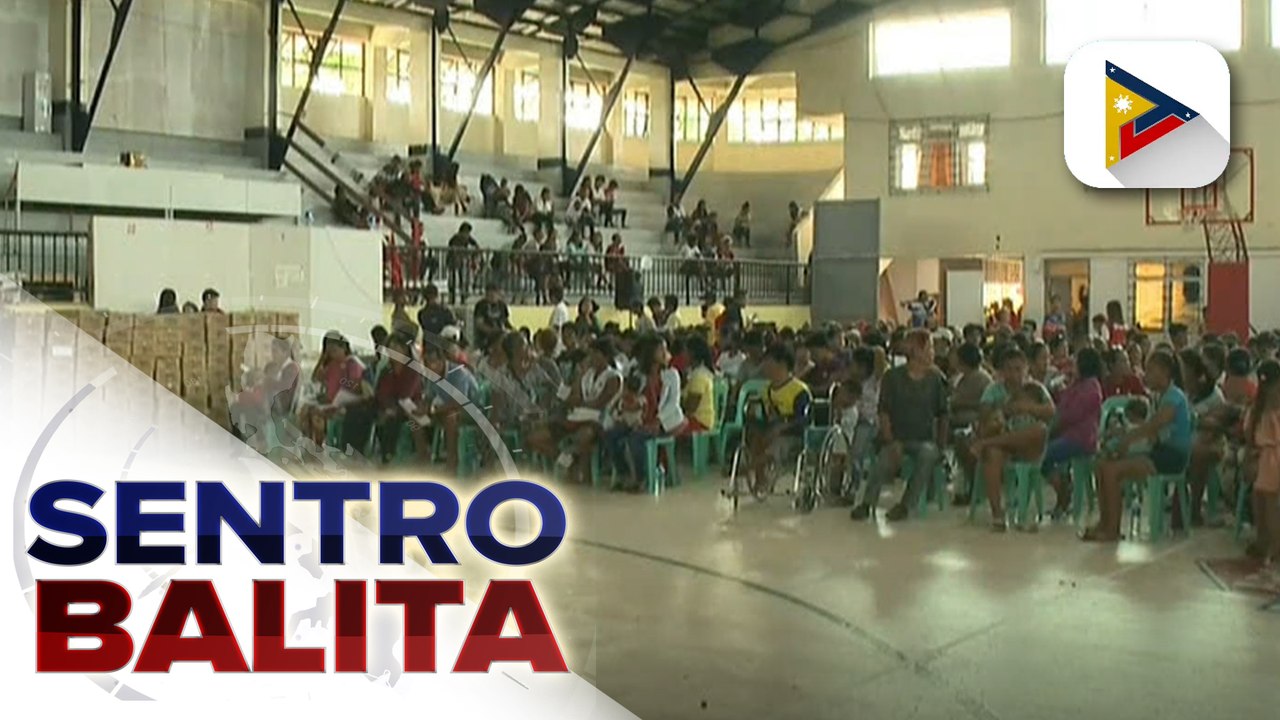 DSWD, puspusan ang pamamahagi ng tulong sa mga residente sa Aparri, Cagayan na apektado ng pananalasa ng Bagyong #EgayPH