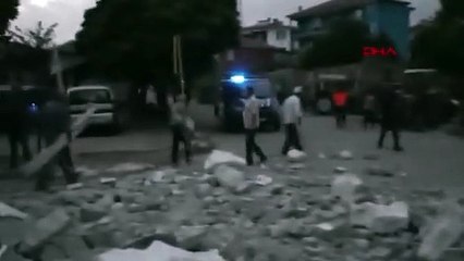 Kırıkkale'de fırtına caminin minaresini yıktı