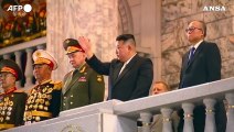 Corea del Nord, alla parata mostrati nuovi droni e missili