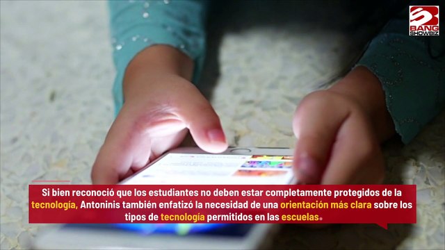 ONU llama a prohibir los teléfonos inteligentes en las escuelas