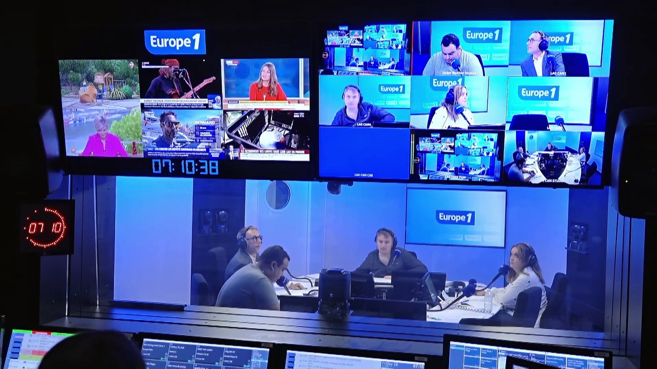 «Ce sont des madeleines de Proust» : Louis de Funès s'affiche avec Charlie Chaplin dans une exposition inédite