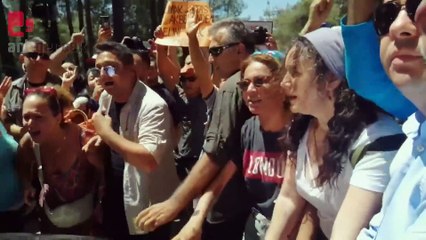 Akbelen'deki köylüler Kılıçdaroğlu'nun arabasının önünü kesti: Arabaya değil, barikata