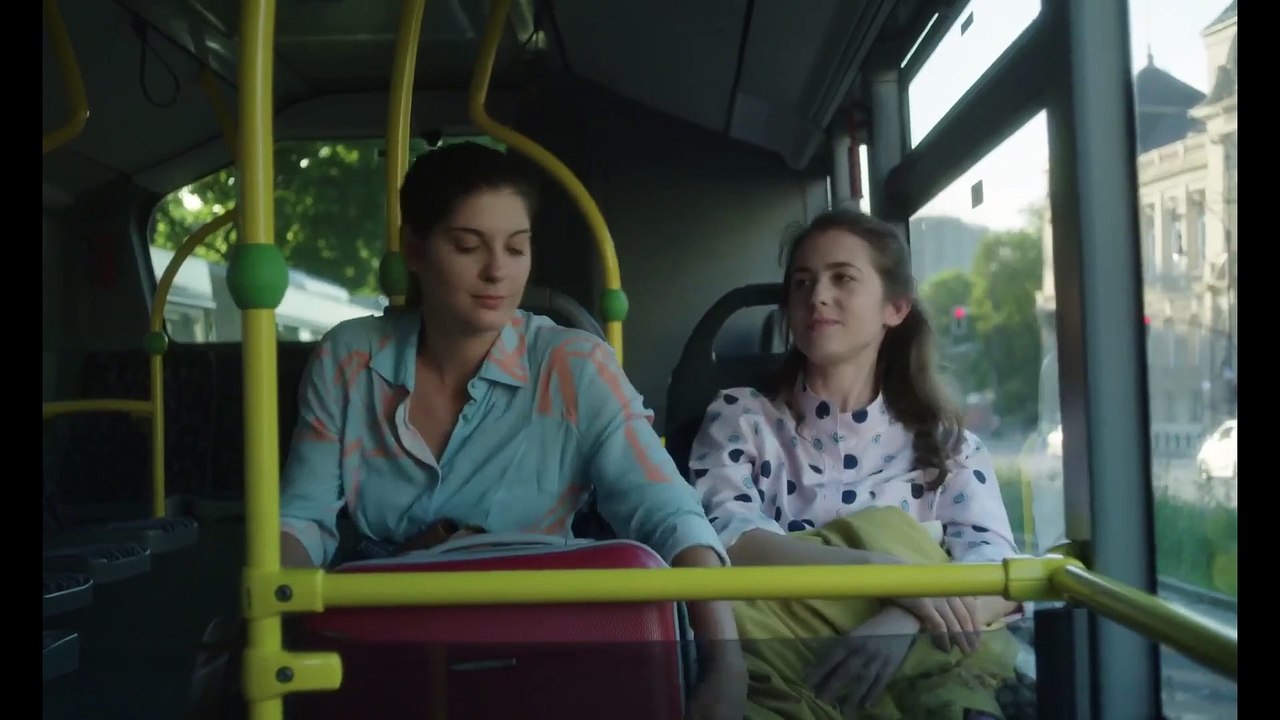 Βαθύκοφτο, Vathikofto (2021) WEBRip FHD [Ιωάννα Κρυωνά] (Βερολίνο) 21min
