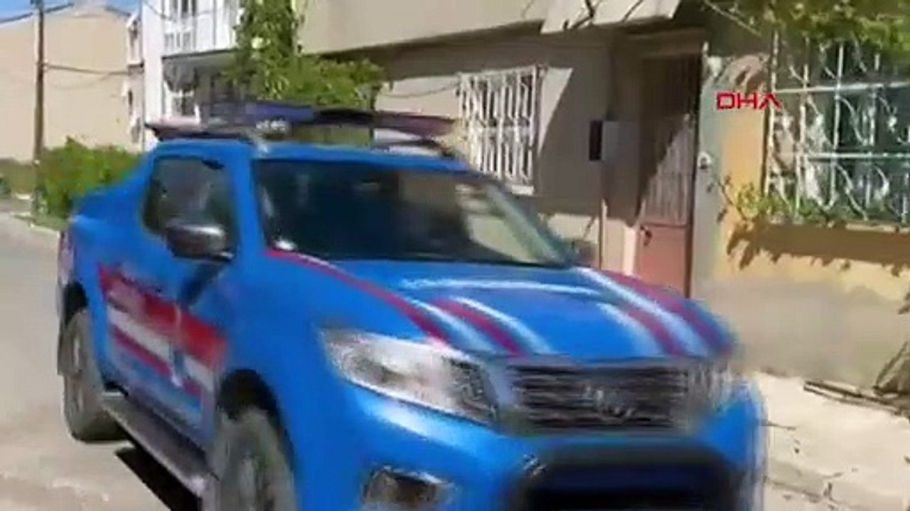 LE CONDUCTEUR QUI A DIT NE PAS SE SOUVENIR DE L'ACCIDENT DANS LEQUEL 8 PERSONNES SONT MORTES, EST FOURNI AU TRIBUNAL