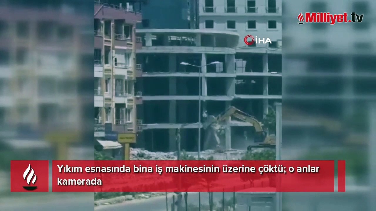 Yıkım esnasında bina iş makinesinin üzerine çöktü, o anlar kamerada