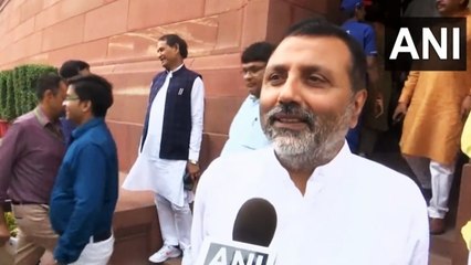 बीजेपी सांसद निशिकांत दुबे ने राहुल गांधी पर साधा निशाना, कहा- 'एक बच्चे और उनमें कोई फर्क नहीं'