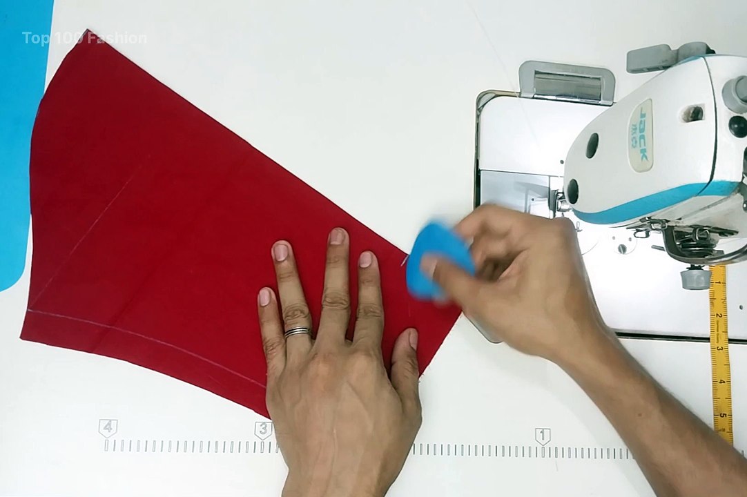 Sleeves making guide