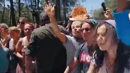 Akbelen'de Kılıçdaroğlu'nun aracı yumruklandı! Protestocular "Arabaya değil, barikata" diye slogan attı