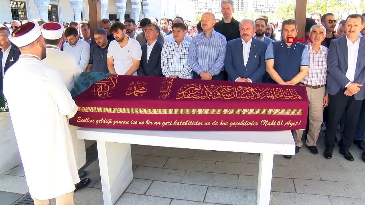 Nübüvvet Göksu, l'épouse du frère aîné du maire d'Esenler, Tevfik Göksu, est décédée.