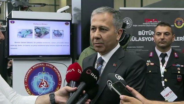 İçişleri Bakanı Ali Yerlikaya, IDEF Fuarı'nda İçişleri Bakanlığı'nın Standını Ziyaret Etti