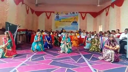 सांस्कृतिक प्रस्तुतियों को सावन ने भिगोया