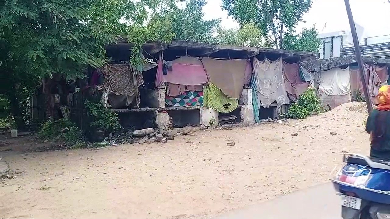 आरके नगर में बाजार नहीं, 30 वर्ष पहले बनाई गई प...