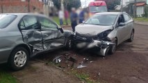 Forte colisão de trânsito deixa mulher ferida no bairro Alto Alegre
