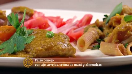 Pedro prepara un falso conejo “a la española” y encanta al jurado