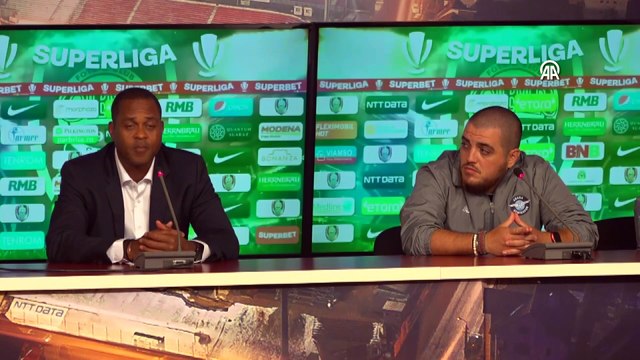 CFR Cluj-Adana Demirspor maçının ardından - Patrick Kluivert