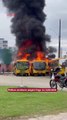 Ônibus escolares pegam fogo na rodoviária