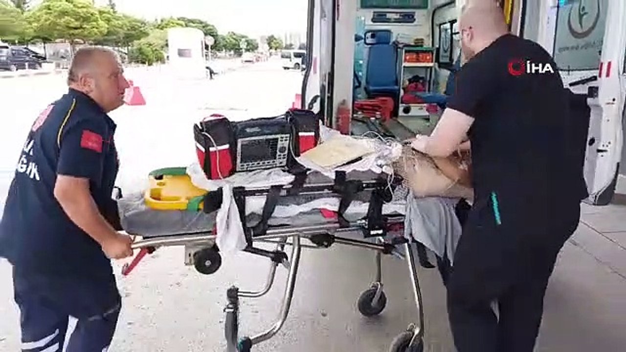 2 travailleurs sont morts lorsque des conduites d'eau en acier sont tombées sur eux