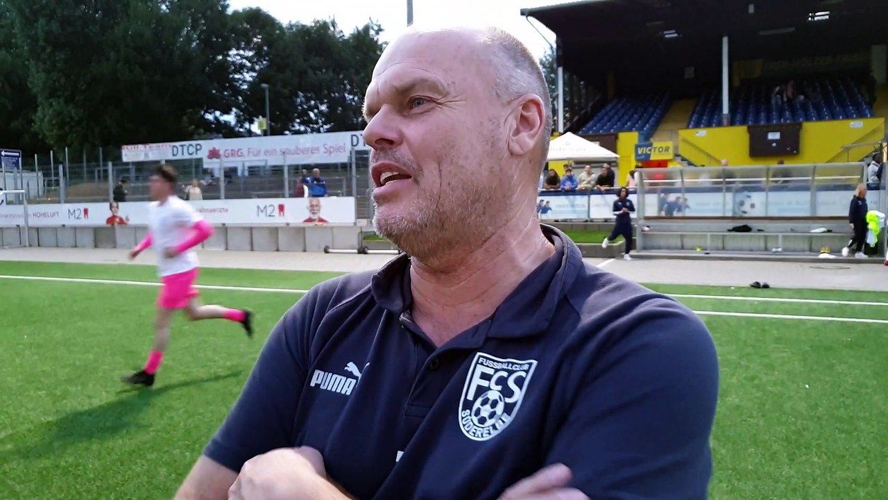 Ein konsternierter Süderelbe-Coach Stefan Arlt nach der 5:6-Auftaktschlappe!