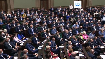 El Parlamento de Polonia aprueba una ley modificada sobre influencia rusa criticada por la UE