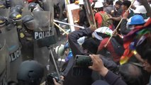 Perú registra enfrentamientos entre manifestantes y la Policía en el aniversario de la independencia