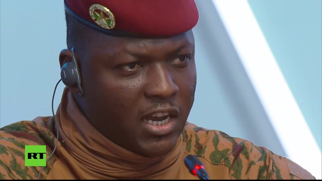 Capitaine Traoré : Il faut que les chefs d’État africains cessent d’être des marionnettes des puissances étrangères
