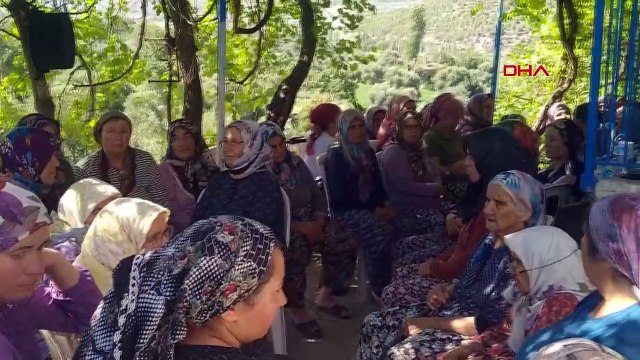 Une mère et sa fille ont succombé au courant électrique enterrées côte à côte