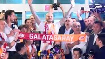 Mauro Icardi, Galatasaray ile sözleşme imzalamak için İstanbul'da