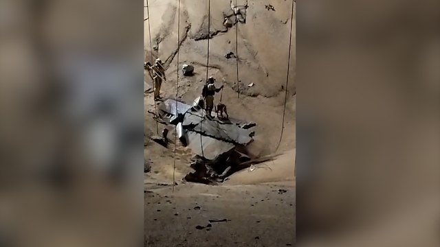 48h de trabalhos: Bombeiros procuram por uma pessoa que continua desaparecida após explosão em cooperativa