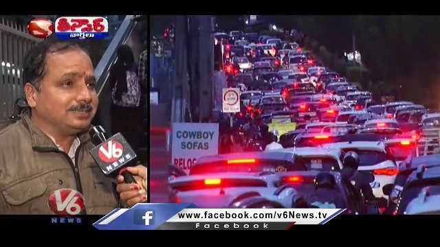 Hyderabad Public Rush To Metro Trains Due To Massive Traffic Jams _ V6 Teenmaar