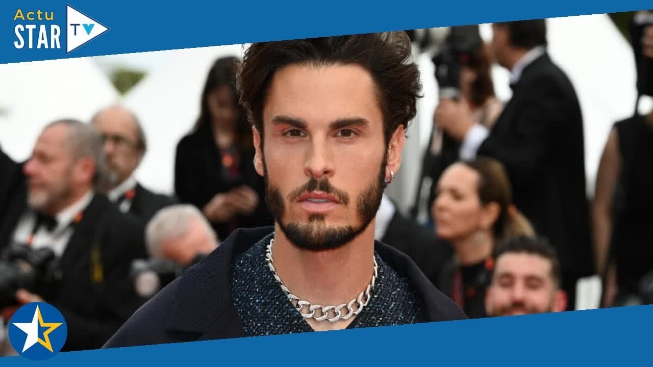 Baptiste Giabiconi et sa discrète compagne parents : nouvelles photos de leur bébé très chic