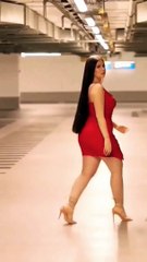 beatiful girl viral walk #shorts #viral #remix