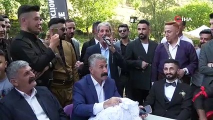 Düğünde 40 koyun kesildi, 1,5 milyon TL para, 1 kilo altın takıldı