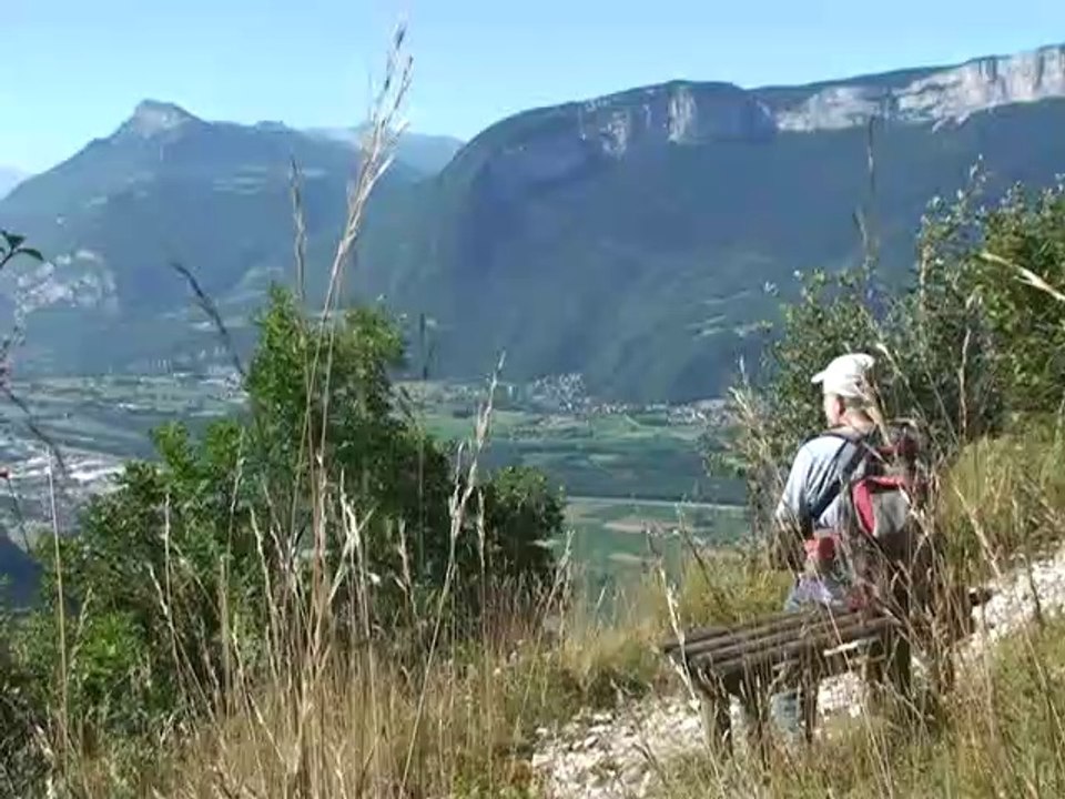 Aiguille de Chalais  1089m -Voreppe 38380 Chartreuse